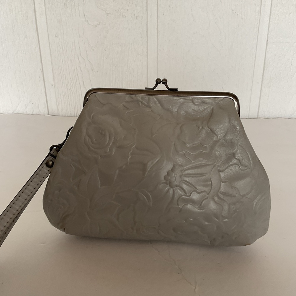 Patricia Nash Floral Tooled Leather Kiss lock clutch wristlet in grey leather